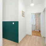 Traditional In Close To The Park, River And Market By Renters شقة