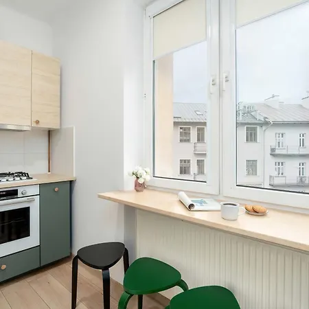 Traditional In Close To The Park, River And Market By Renters شقة رشيشوف