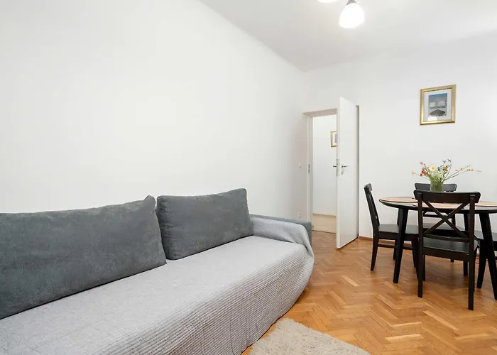 Traditional In Close To The Park, River And Market By Renters Rzeszów