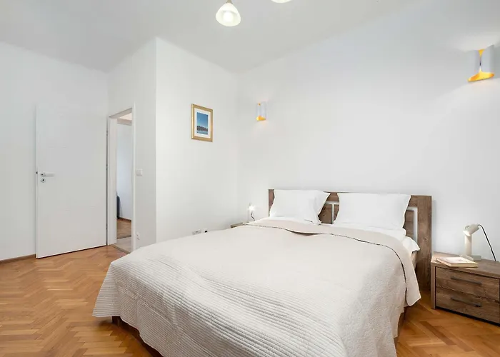 Appartement Traditional In Close To The Park, River And Market By Renters Rzeszów